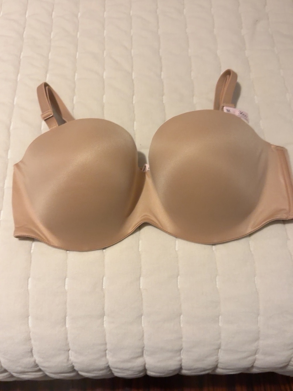 Victoria’s Secret Strapless Bra 36DD Praline Nude NWT Convertible